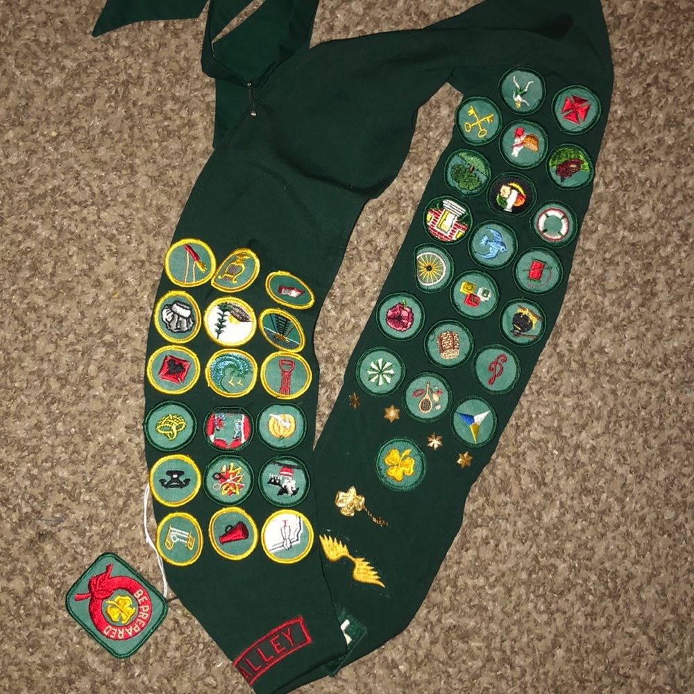 Girl Scout Sash with badges-40 items